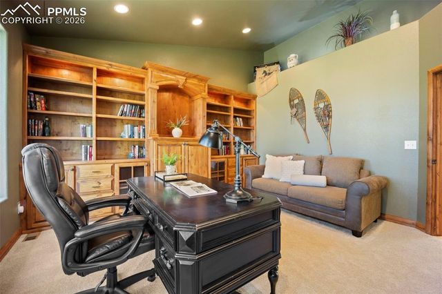 18525 Glenthorne Lane, Monument, CO 80132