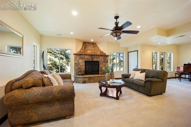 18525 Glenthorne Lane, Monument, CO 80132