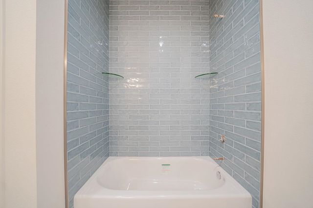 3810 Suren Way, Longview, TX 75605