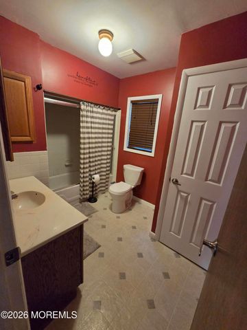 15 Western Drive, Howell, NJ 07731