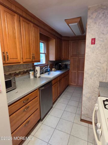 15 Western Drive, Howell, NJ 07731