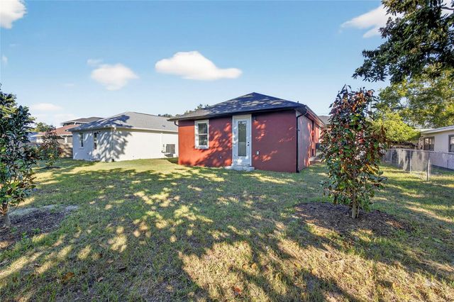 1515 E KNOLLWOOD STREET, Tampa, FL 33610