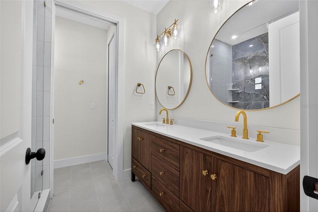 1515 E KNOLLWOOD STREET, Tampa, FL 33610