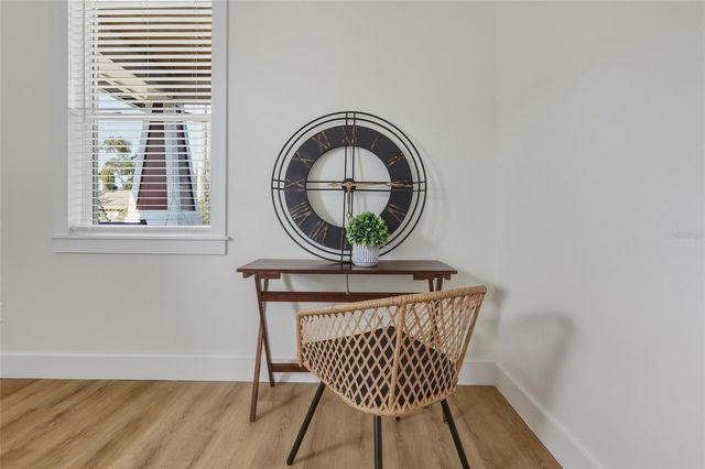 1515 E KNOLLWOOD STREET, Tampa, FL 33610