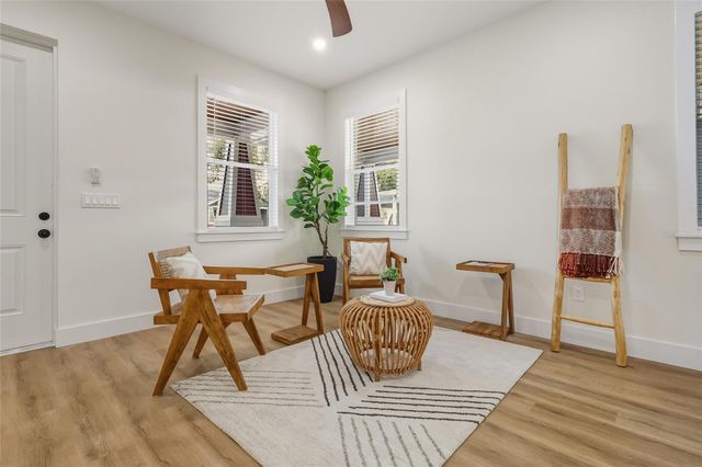 1515 E KNOLLWOOD STREET, Tampa, FL 33610