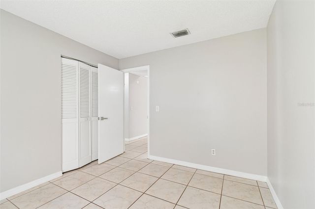 10105 SEA SPRAY PLACE, Tampa, FL 33624