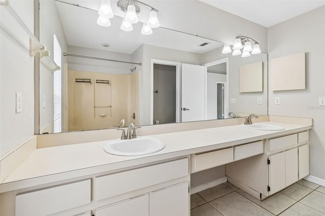 10105 SEA SPRAY PLACE, Tampa, FL 33624