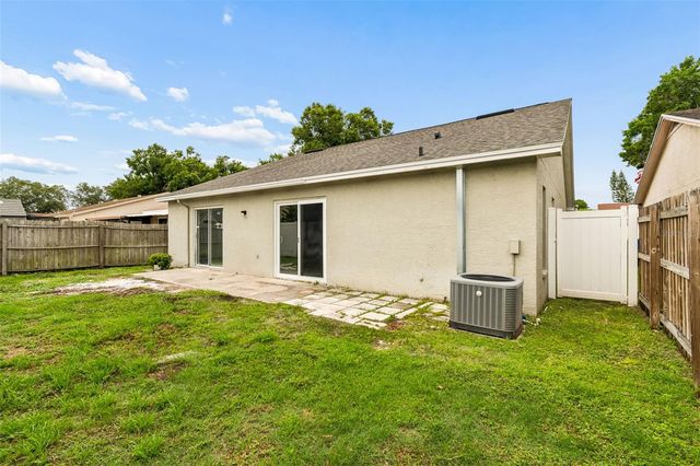 10105 SEA SPRAY PLACE, Tampa, FL 33624