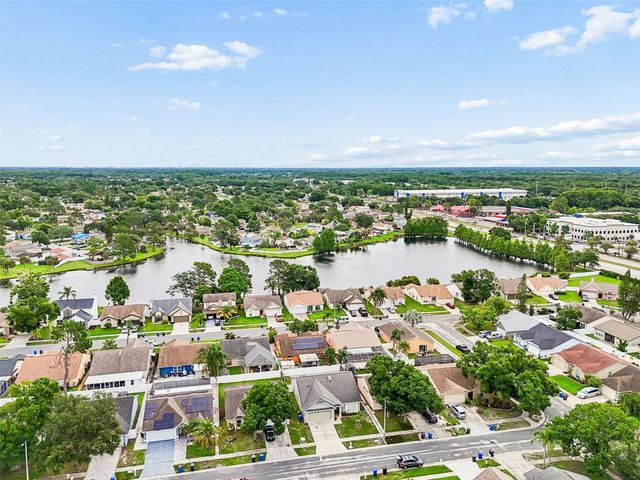 10105 SEA SPRAY PLACE, Tampa, FL 33624