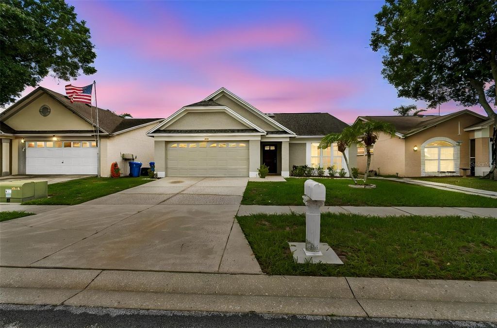 10105 SEA SPRAY PLACE, Tampa, FL 33624