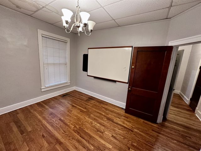 1015 Madison St, Clarksville, TN 37040