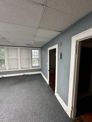 1015 Madison St, Clarksville, TN 37040