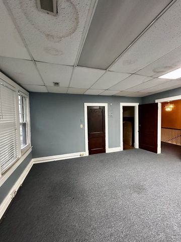 1015 Madison St, Clarksville, TN 37040