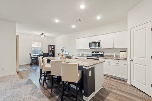 1645 Shadow Hawk Drive, Fort Worth, TX 76052