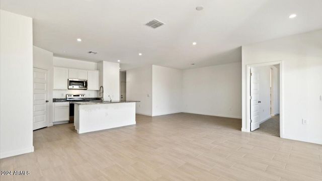 2898 W Sonrisa Avenue, Apache Junction, AZ 85120