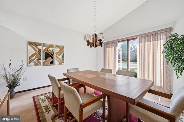 450 WARWICK DR, Wyomissing, PA 19610