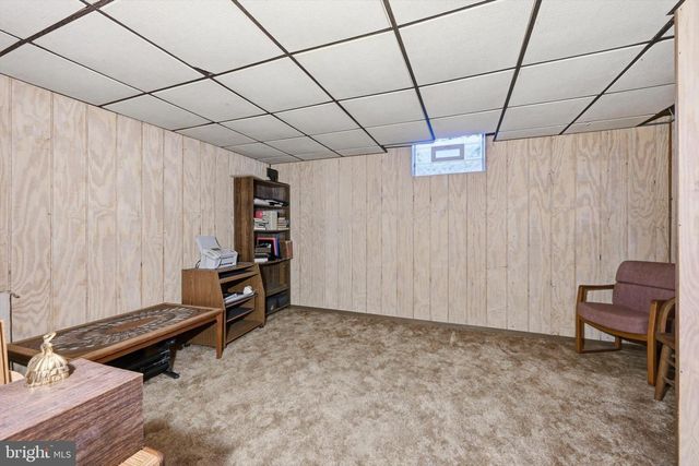 450 WARWICK DR, Wyomissing, PA 19610