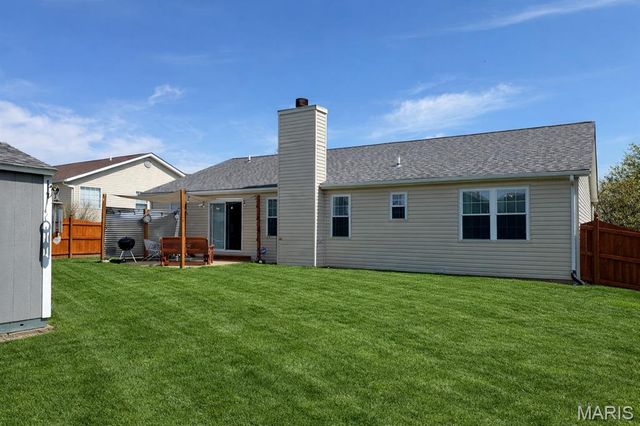 967 Dunberry Drive, Shiloh, IL 62269