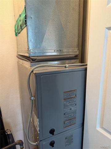 967 Dunberry Drive, Shiloh, IL 62269