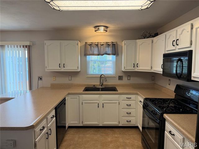 967 Dunberry Drive, Shiloh, IL 62269