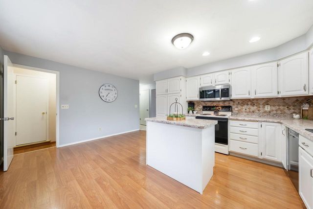 507 E SYLVAN AVENUE, Appleton, WI 54915