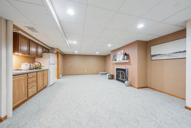 507 E SYLVAN AVENUE, Appleton, WI 54915