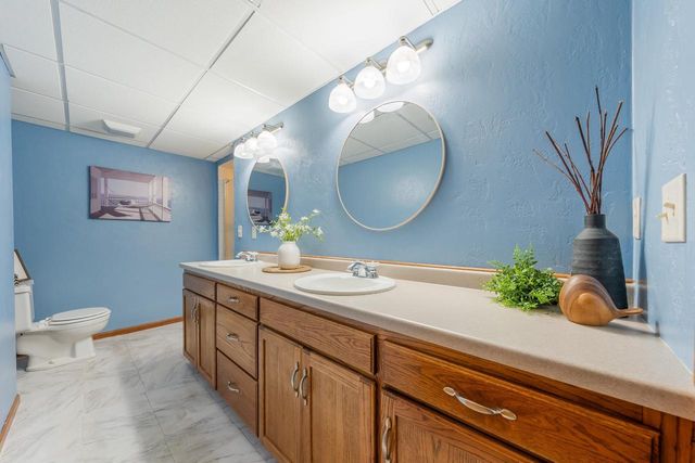 507 E SYLVAN AVENUE, Appleton, WI 54915