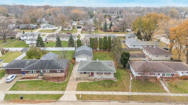 507 E SYLVAN AVENUE, Appleton, WI 54915
