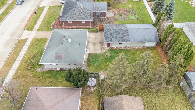 507 E SYLVAN AVENUE, Appleton, WI 54915