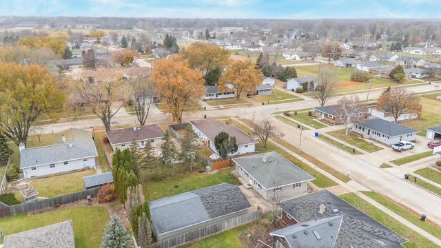 507 E SYLVAN AVENUE, Appleton, WI 54915