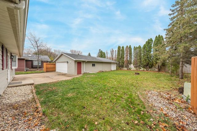 507 E SYLVAN AVENUE, Appleton, WI 54915