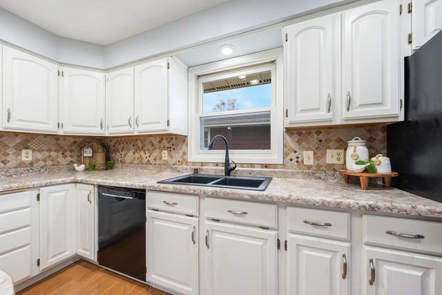 507 E SYLVAN AVENUE, Appleton, WI 54915