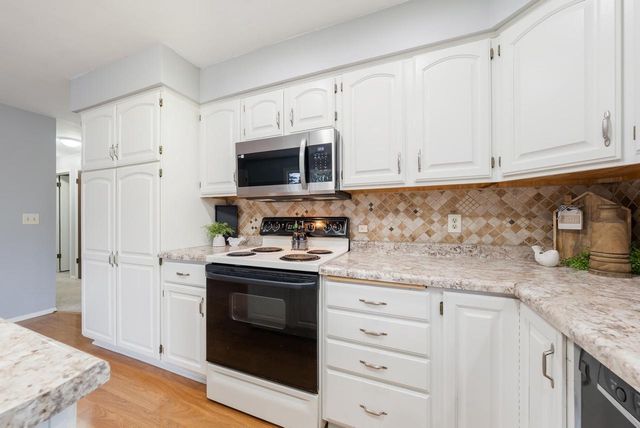 507 E SYLVAN AVENUE, Appleton, WI 54915