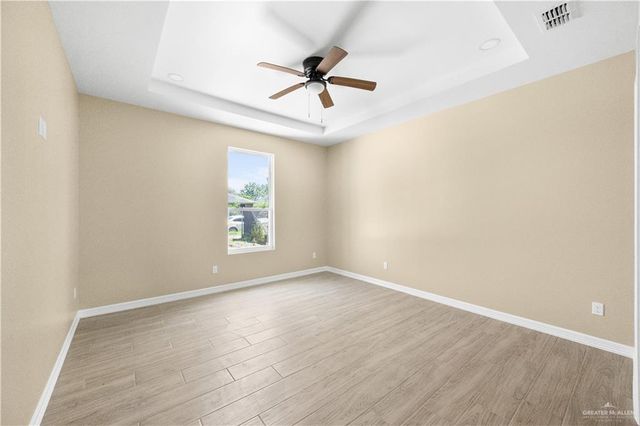 1019 W Garfield Avenue, Alton, TX 78573