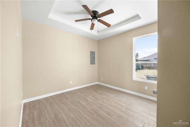 1019 W Garfield Avenue, Alton, TX 78573
