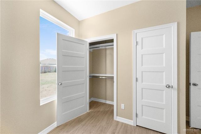 1019 W Garfield Avenue, Alton, TX 78573