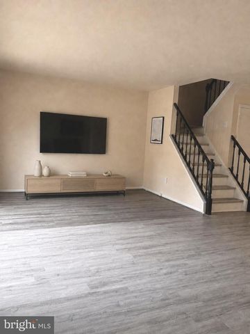 224 CROWN PRINCE DR, Marlton, NJ 08053