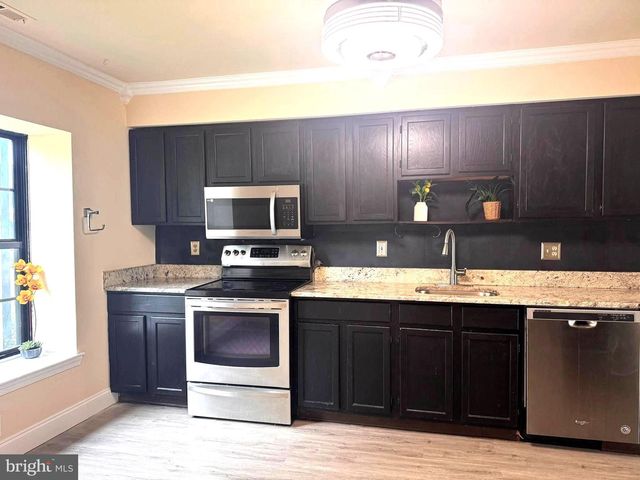 224 CROWN PRINCE DR, Marlton, NJ 08053