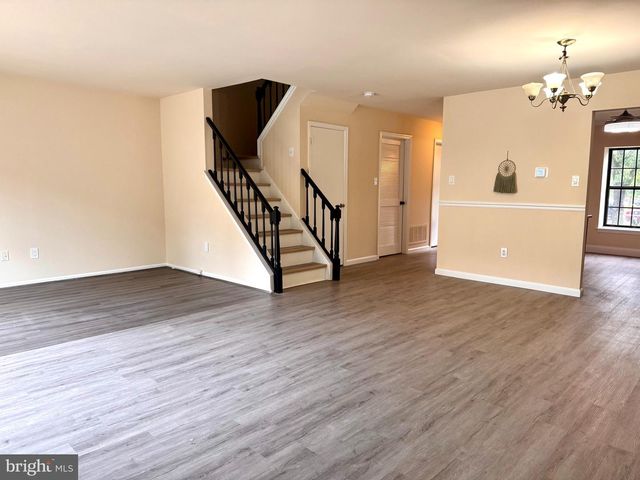 224 CROWN PRINCE DR, Marlton, NJ 08053