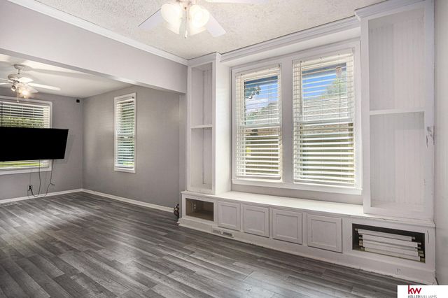 2816 Monroe Street, Omaha, NE 68107