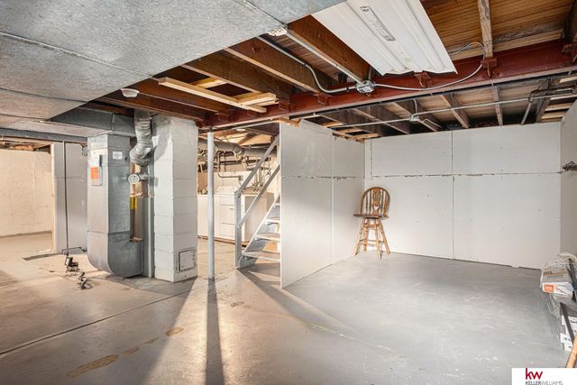 2816 Monroe Street, Omaha, NE 68107