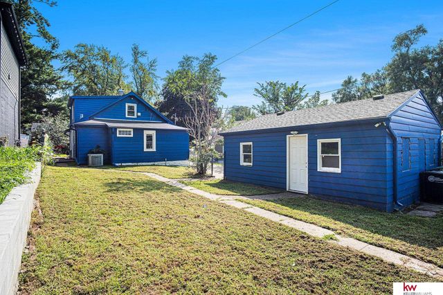 2816 Monroe Street, Omaha, NE 68107