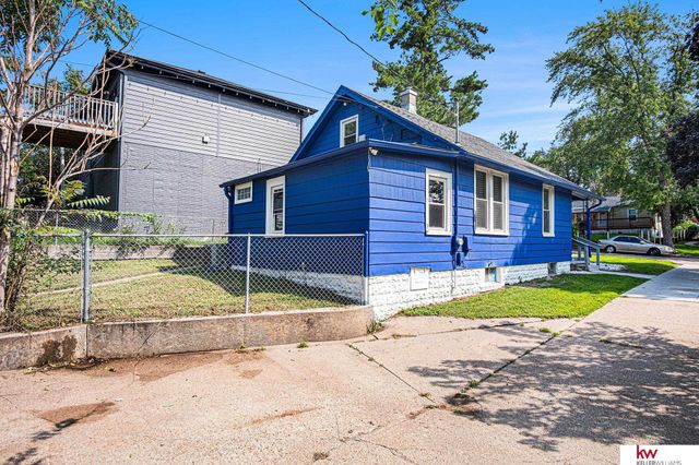 2816 Monroe Street, Omaha, NE 68107