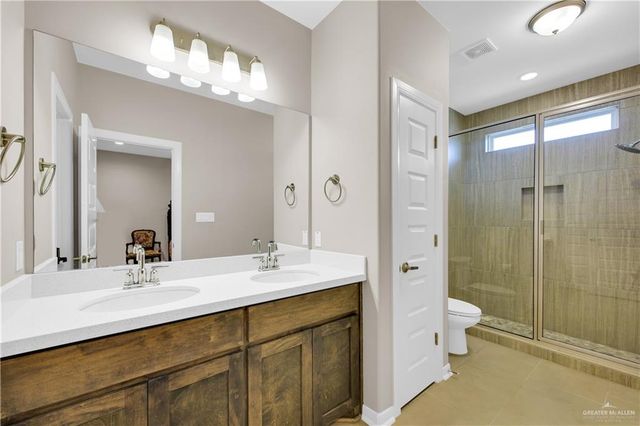 10100 N 13th Street, Mcallen, TX 78504