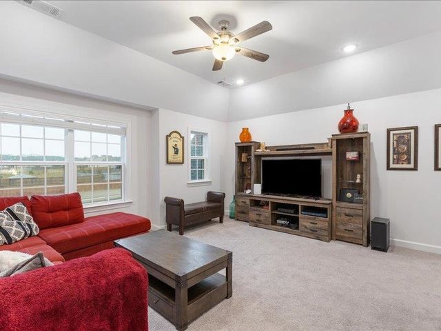 14554 KENNER PLACE DR, Olive Branch, MS 38654