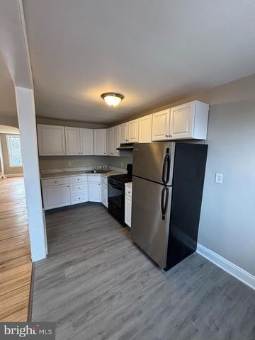 409 CHERRY ST, Clifton Heights, PA 19018