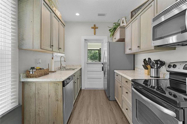 13281 SE 122ND PLACE, Ocklawaha, FL 32179