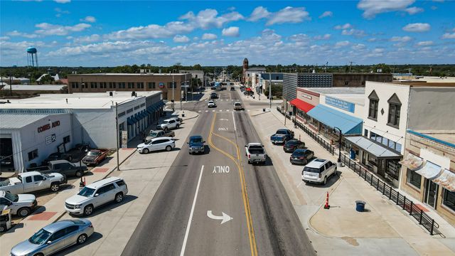 1226 Texas Street, Rockdale, TX 76567