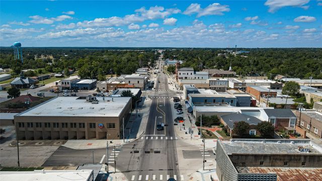 1226 Texas Street, Rockdale, TX 76567