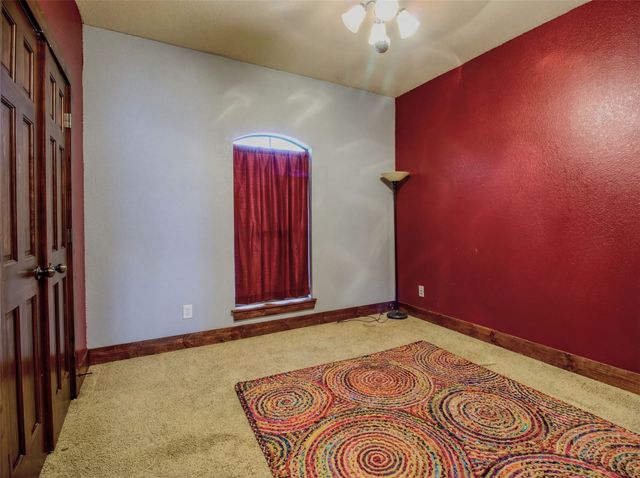 202 Woodland Drive, Krugerville, TX 76227